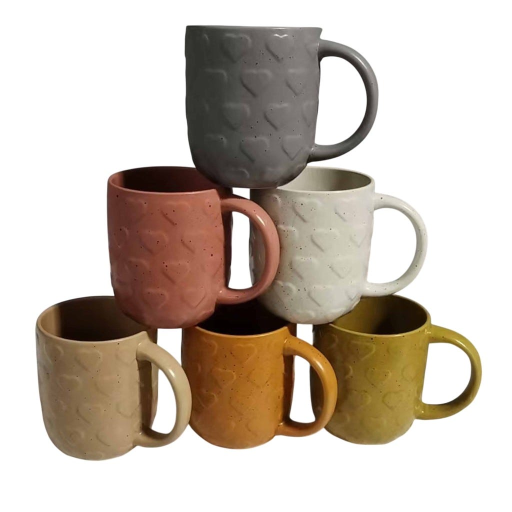 Taza Con Relieve De Corazones Colores Surtidos 455Ml