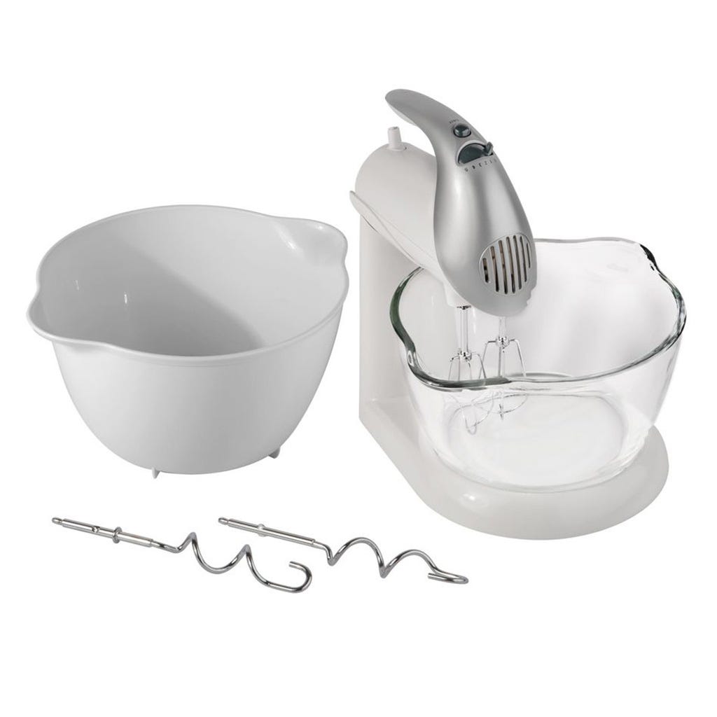Batidora blanca con pedestal de 5 velocidades Black and Decker